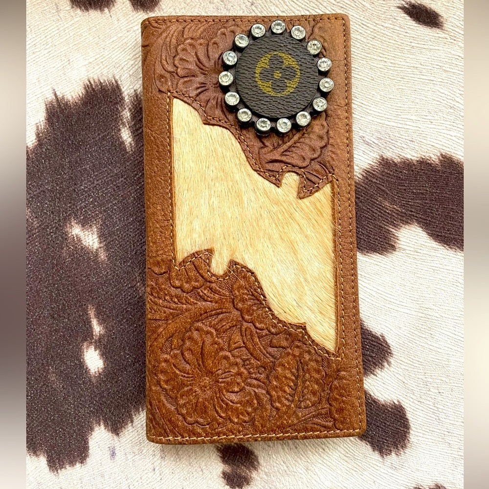 NWOT Genuine leather wallet with cowhide and (faux?)Louis Vuitton detail